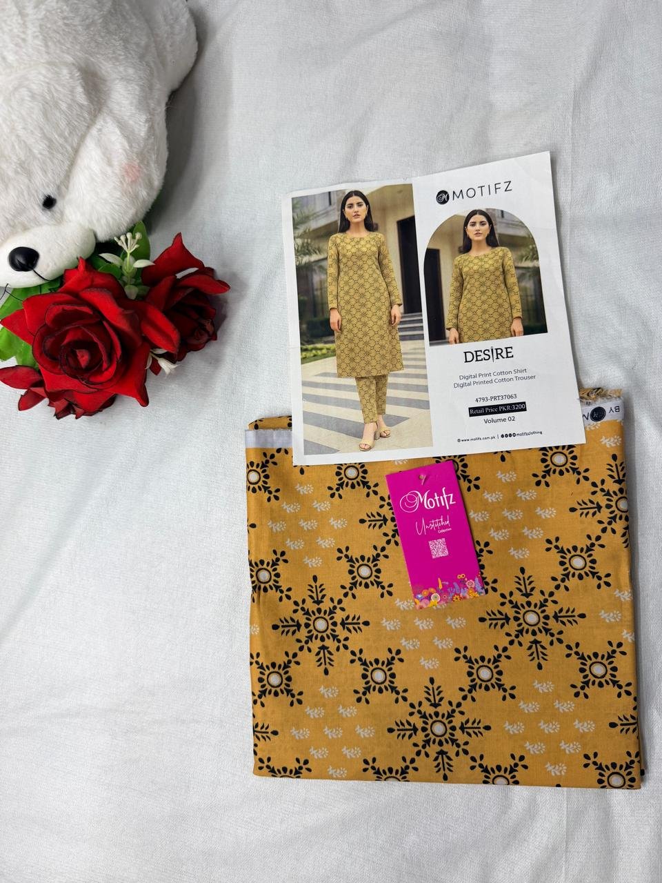 Premium 2pc Lawn Motifz - Image 2